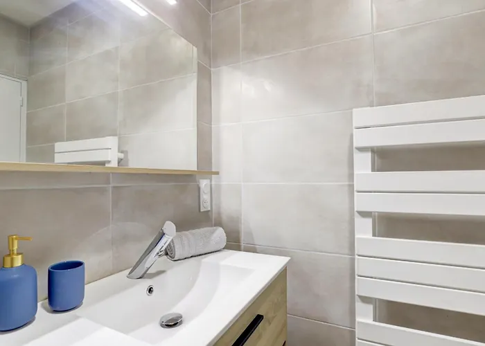 Le Clos Dore Parc Rochegude Lägenhet Albi