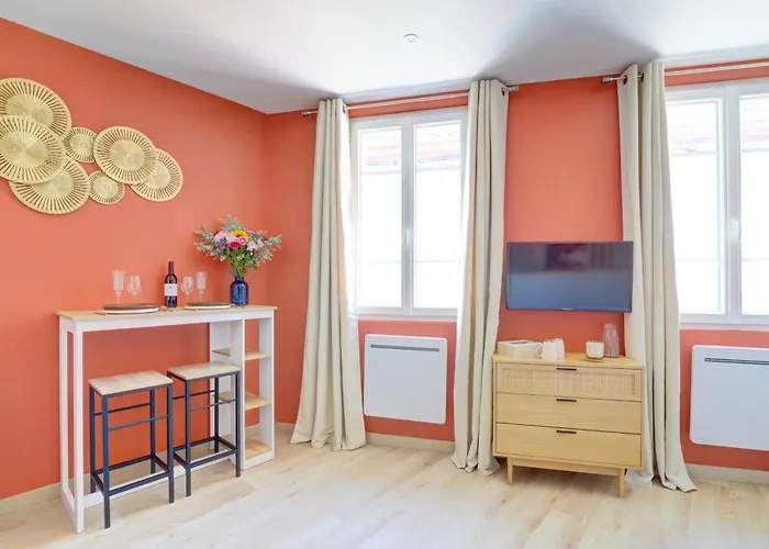 Lägenhet Le Clos Dore Parc Rochegude